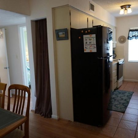 Redington Surf Resort By Travel Resort Services St. Pete Beach Bagian luar foto