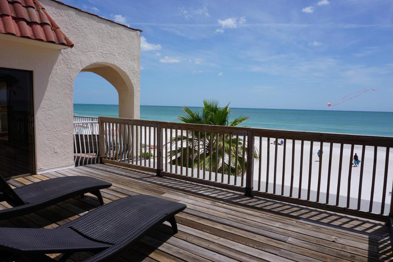Redington Surf Resort By Travel Resort Services St. Pete Beach Bagian luar foto